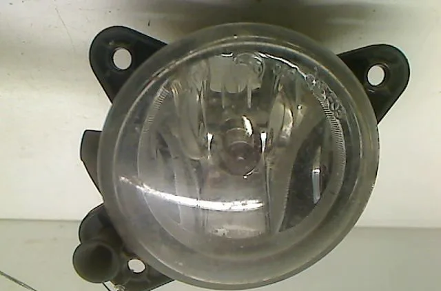 Phare antibrouillard avant gauche Volkswagen POLO (9N_, 9A_) 1.6 16v (2006-2009) occasion