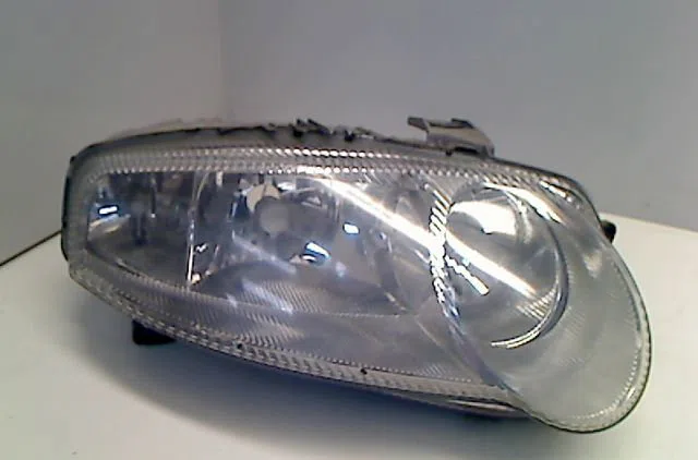 Phare droit ALFA ROMEO 147  1.6 T S 120ch occasion