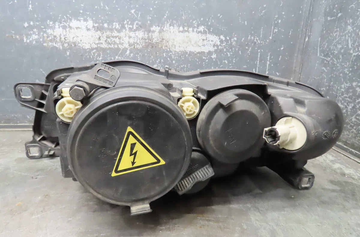 Phare droit Alfa romeo 166 (936_) 2.4 jtd (936axa00, 936a3b00) (2002-2007) occasion