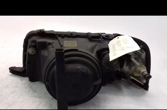 Phare droit Audi 80 B4 A trois volumes (8C2) 1.6 e (1993-1994) occasion