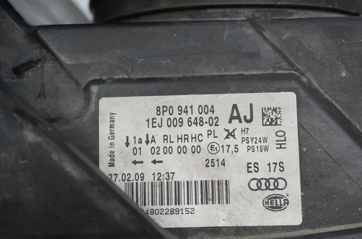 Phare droit Audi A3 (8P1) 2.0 tdi 16v (2003-2012) 3 portes occasion