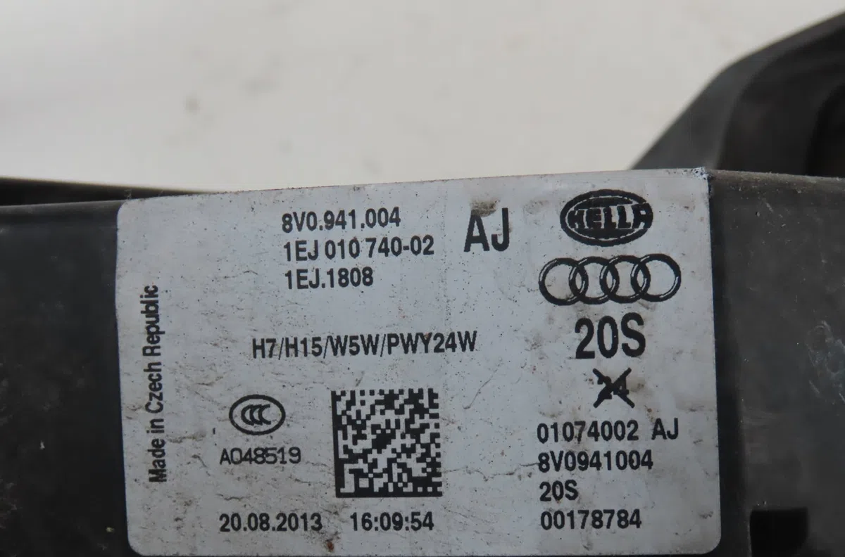 Phare droit Audi A3 Limousine (8VS, 8VM) 2.0 tdi (2013-2020) occasion