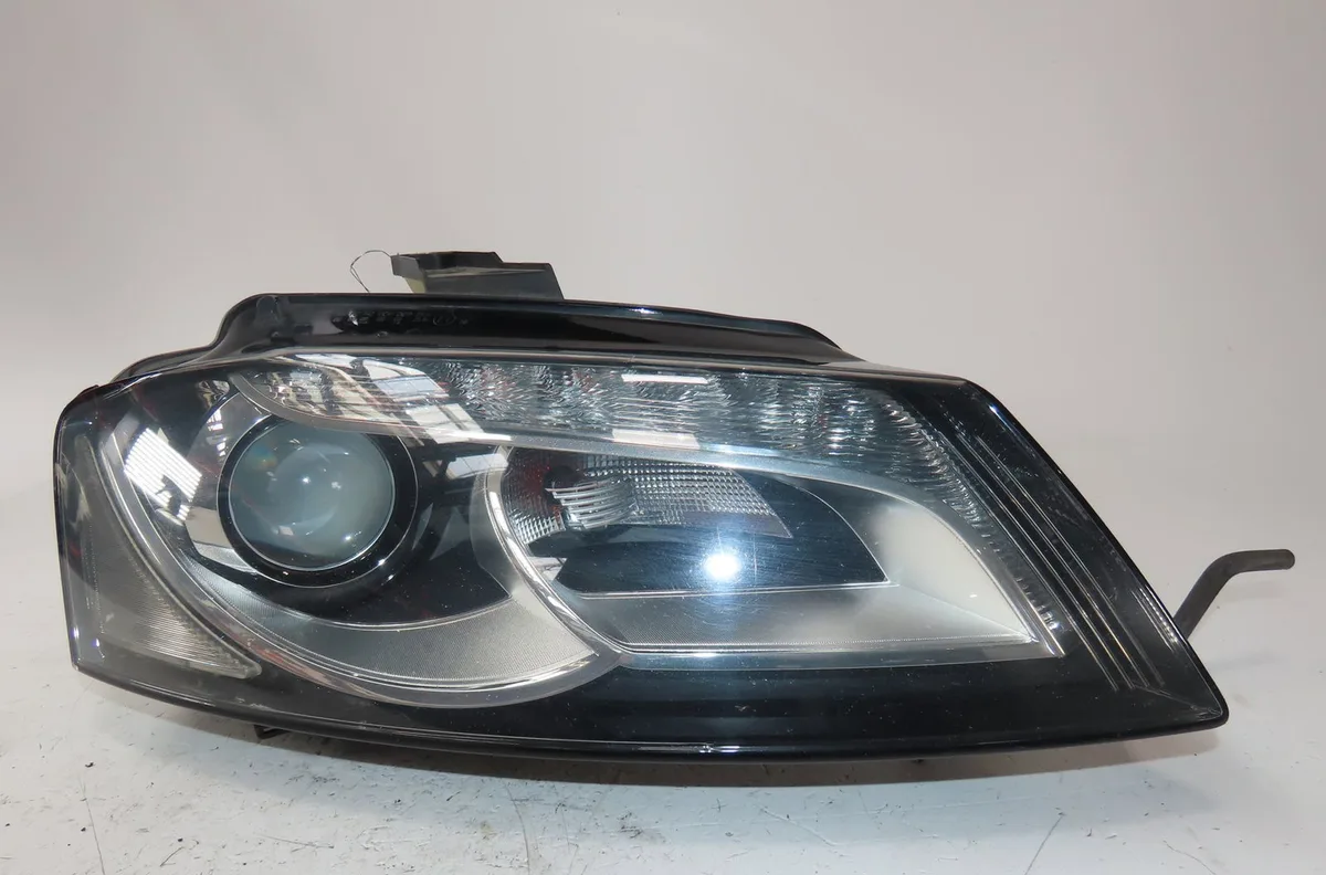Phare droit Audi A3 Sportback (8PA) 1.6 tdi (2009-2013) occasion