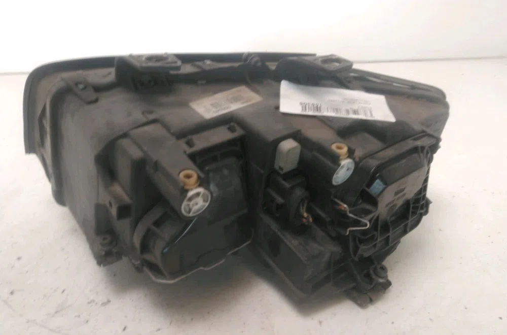 Phare droit Audi A4 B6 (8E2) 1.9 tdi (2000-2004) 4 portes occasion
