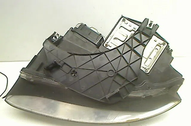 Phare droit Audi A4 B6 (8E2) 1.9 tdi (2000-2004) 4 portes occasion