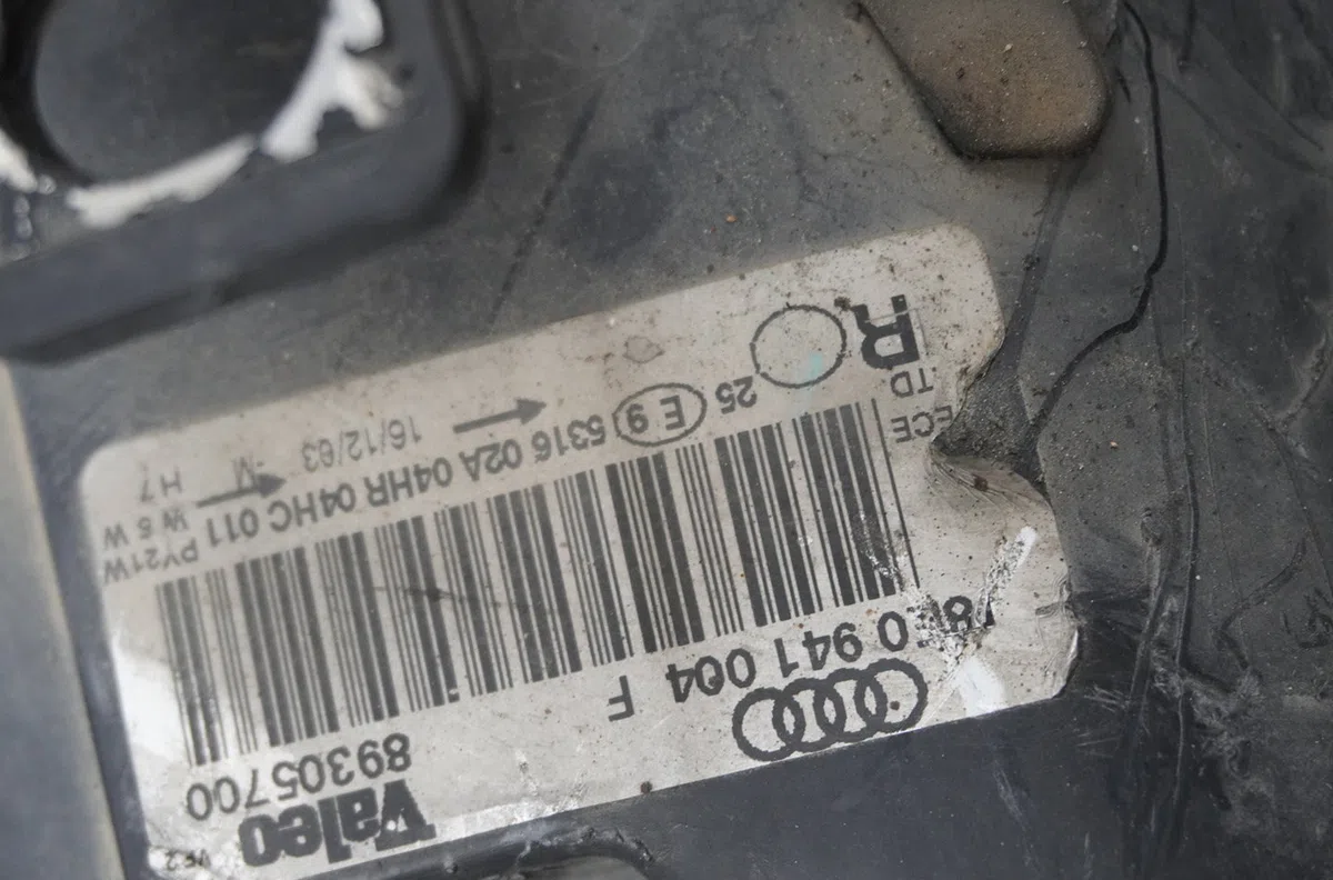 Phare droit Audi A4 B6 (8E2) 2.5 tdi quattro (2000-2004) occasion