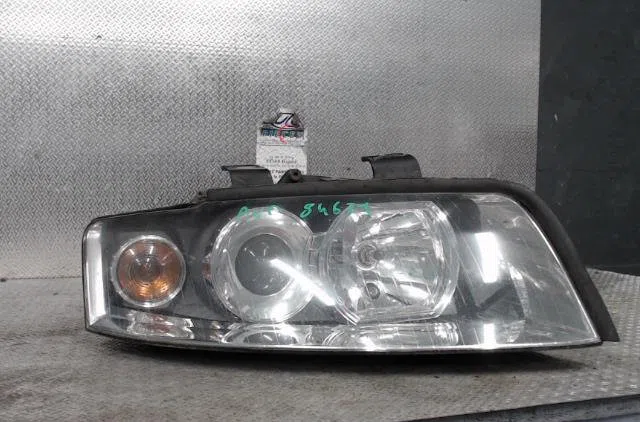 Phare droit Audi A4 B6 Avant (8E5) 2.5 tdi (2002-2004) occasion