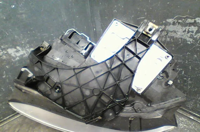 Phare droit Audi A4 B6 Avant (8E5) 2.5 tdi quattro (2001-2004) occasion