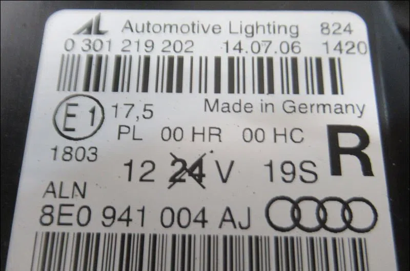 Phare droit Audi A4 B7 Avant (8ED) 1.9 tdi (2004-2008) occasion