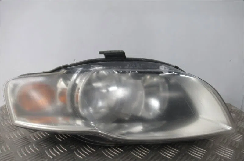 Phare droit Audi A4 B7 Avant (8ED) 1.9 tdi (2004-2008) occasion