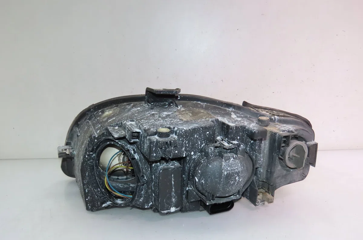 Phare droit Audi A4 B7 Avant (8ED) 2.0 tdi (2004-2008) occasion