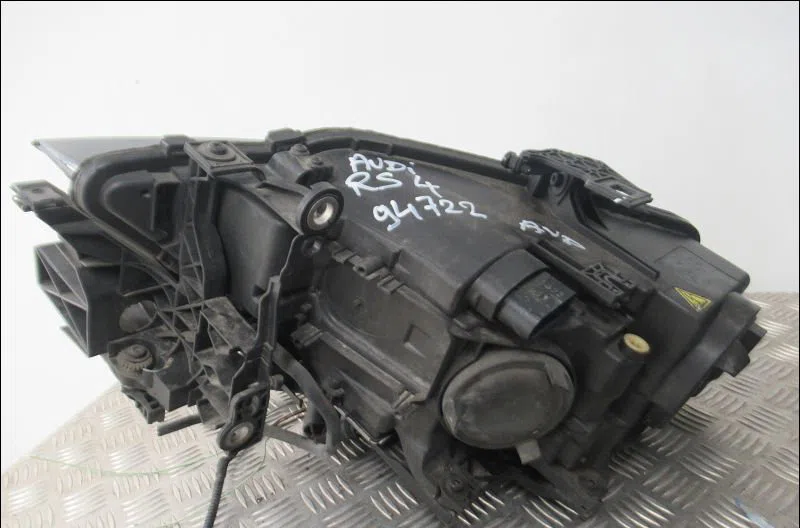 Phare droit Audi A4 B8 Avant (8K5) Rs4 quattro (2012-2015) occasion