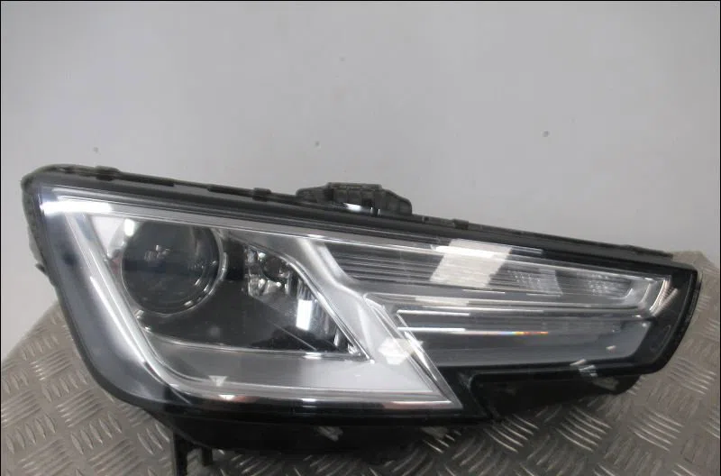 Phare droit Audi A4 B9 Avant (8W5, 8WD) 2.0 tdi (2015-2018) occasion