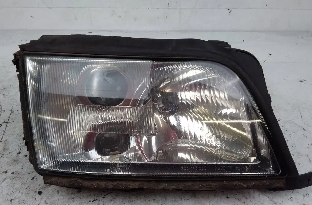 Phare droit AUDI A6 1997 occasion