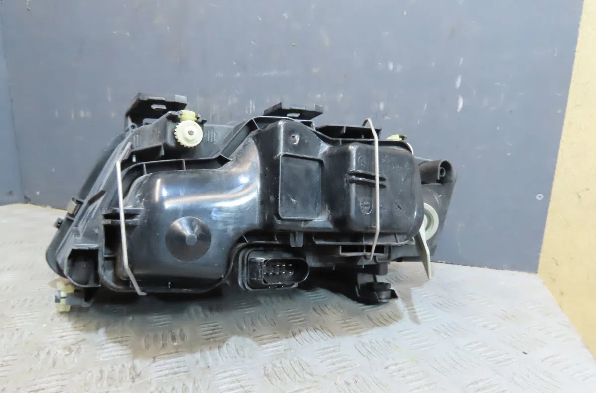 Phare droit Audi A6 C5 (4B2) 2.5 tdi quattro (1997-2005) occasion
