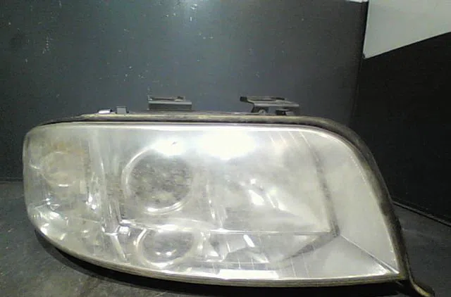 Phare droit Audi A6 C5 (4B2) 2.5 tdi quattro (1997-2005) occasion