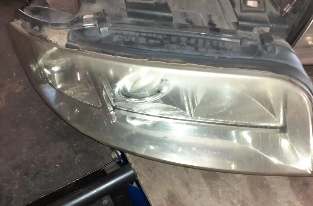 Phare droit Audi A6 C5 Avant (4B5) 2.5 tdi (1997-2005) occasion