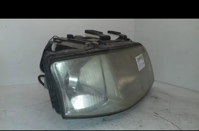Phare droit Audi A6 C5 Avant (4B5) 2.5 tdi (1997-2005) occasion