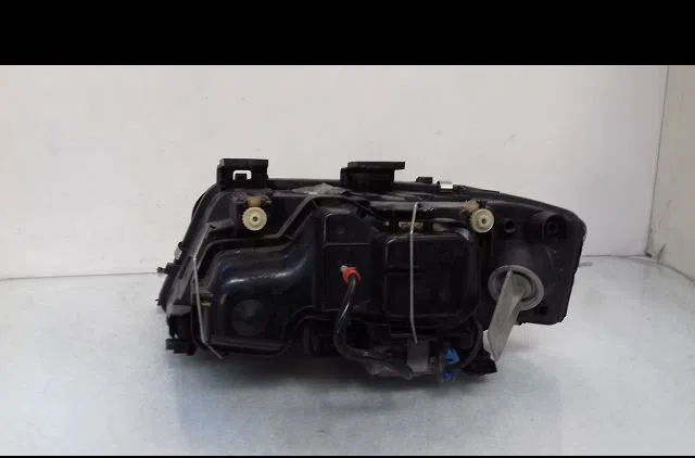 Phare droit Audi A6 C5 Avant (4B5) 2.7 t quattro (1997-2005) occasion