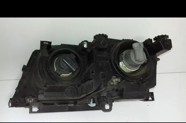 Phare droit Bmw 3 Touring (E46) 318 d (2002-2003) occasion