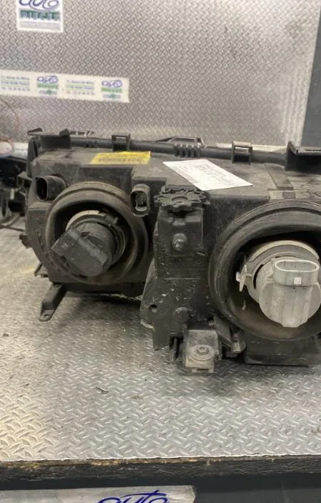 Phare droit BMW SERIE 3 E46  SERIE 3 E46 PHASE 2 occasion