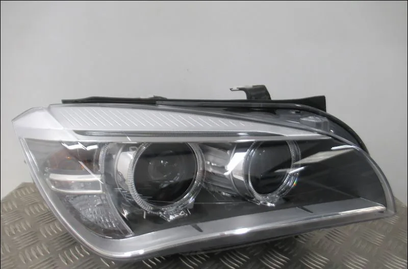Phare droit Bmw X1 (E84) Sdrive 18 d (2009-2015) occasion