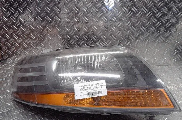 Phare droit Chevrolet AVEO - KALOS 3-5 portes (T200) 1.4 16v (2003-2008) occasion