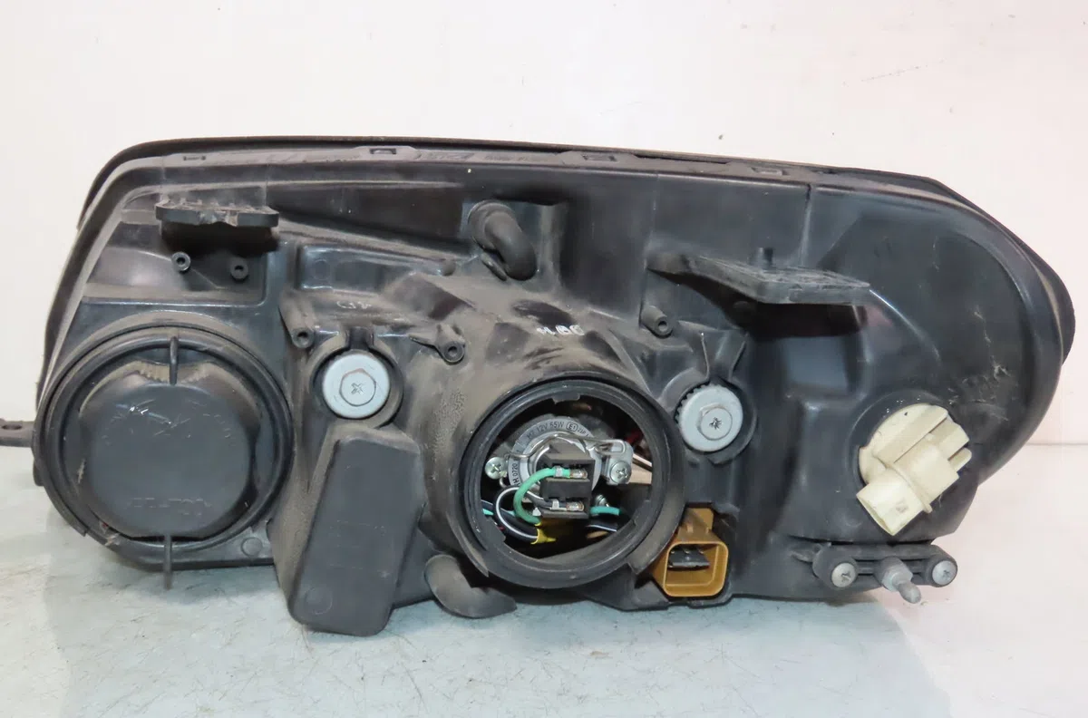 Phare droit Chevrolet CAPTIVA (C100, C140) 2.0 d (2007) occasion