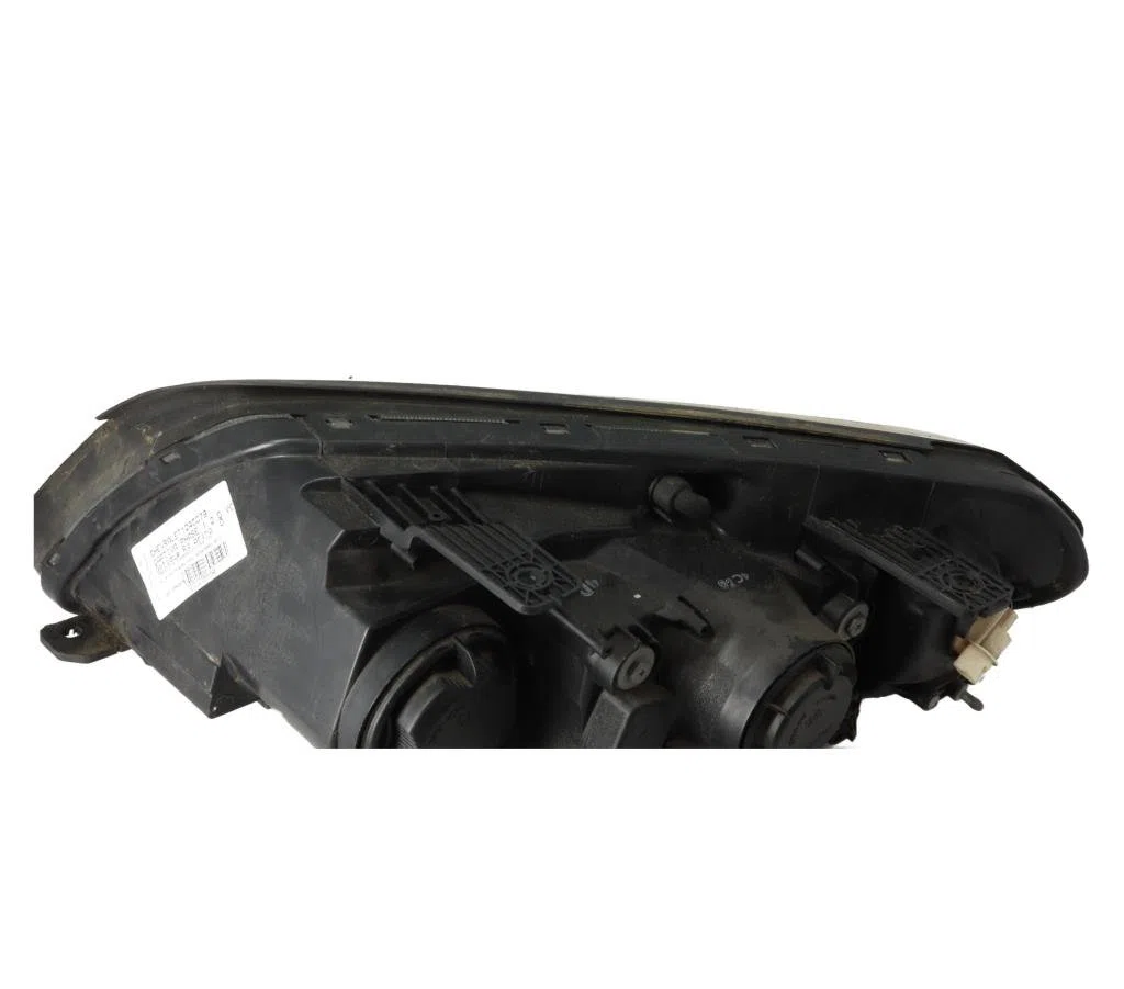 Phare droit Chevrolet CAPTIVA (C100, C140) 2.0 d 4wd (2006-2009) occasion