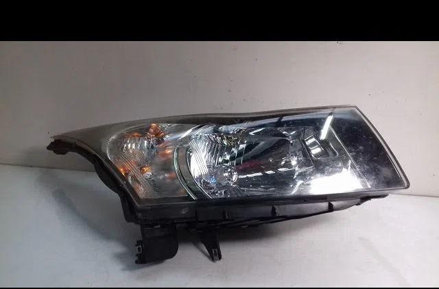 Phare droit Chevrolet CRUZE 3-5 portes (J305) 1.7 d (2012-2015) occasion