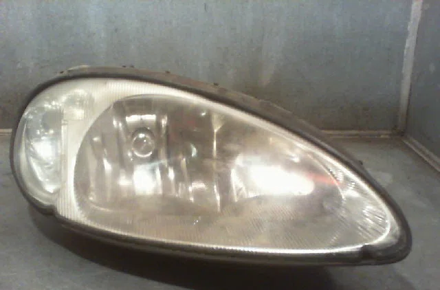 Phare droit CHRYSLER PT CRUISER 2000 occasion