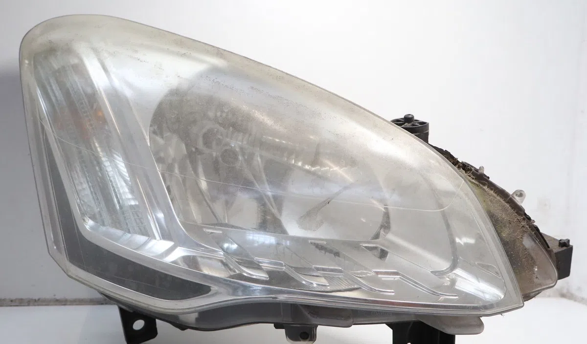 Phare droit Citroen BERLINGO Camionnette-Monospace (B9) 1.6 hdi - bluehdi 75 (2010) 4 portes occasion