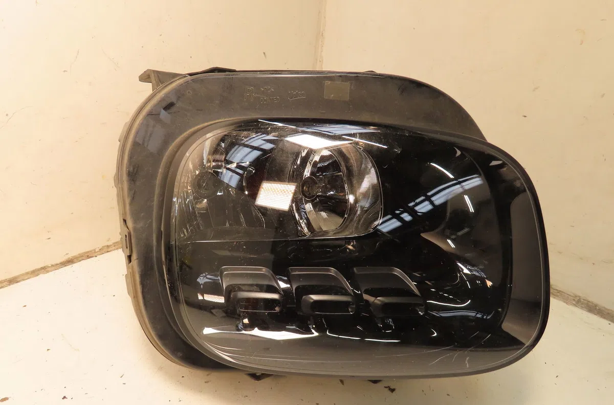 Phare droit Citroën C3 AIRCROSS II (2R_, 2C_) 1.6 bluehdi 100 (2cbhyb) (2017) occasion