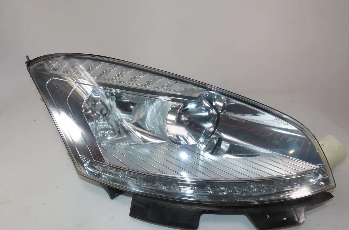 Phare droit Citroen C4 GRAND PICASSO I (UA_) 1.6 hdi 110 (2010-2013) occasion