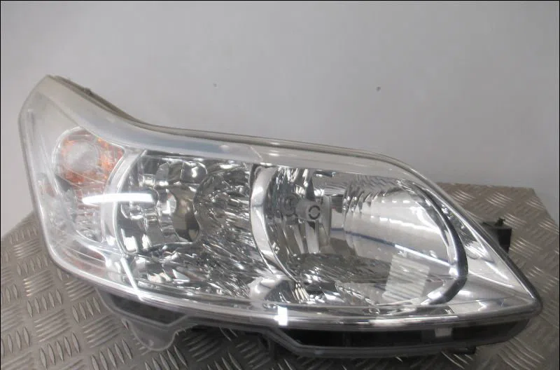 Phare droit Citroen C4 I (LC_) 1.6 hdi (2004-2011) 5 portes occasion