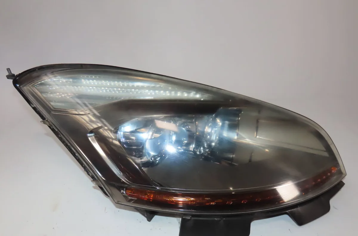 Phare droit Citroen C4 PICASSO I Monospace (UD_) 2.0 hdi 138 (2006-2013) 5 portes occasion