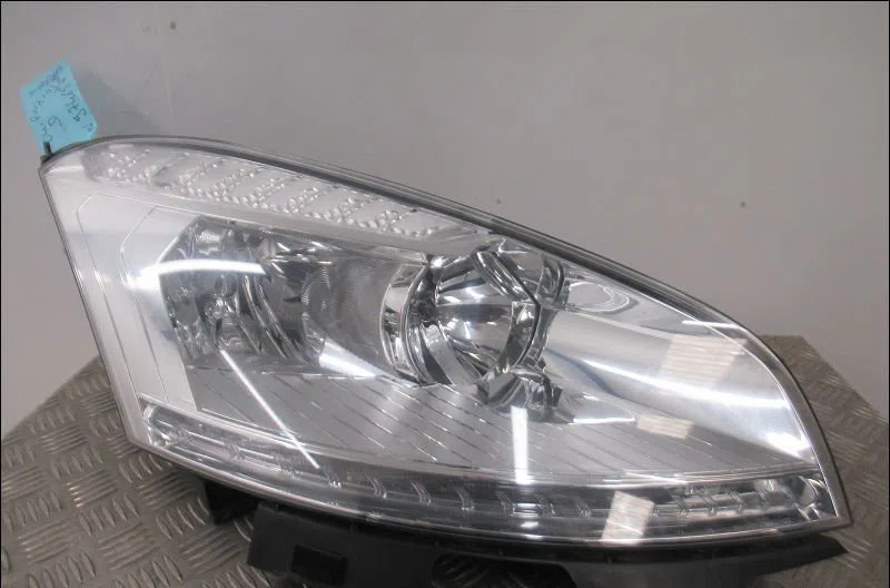 Phare droit Citroen C4 PICASSO II 1.6 vti 120 (2013) occasion