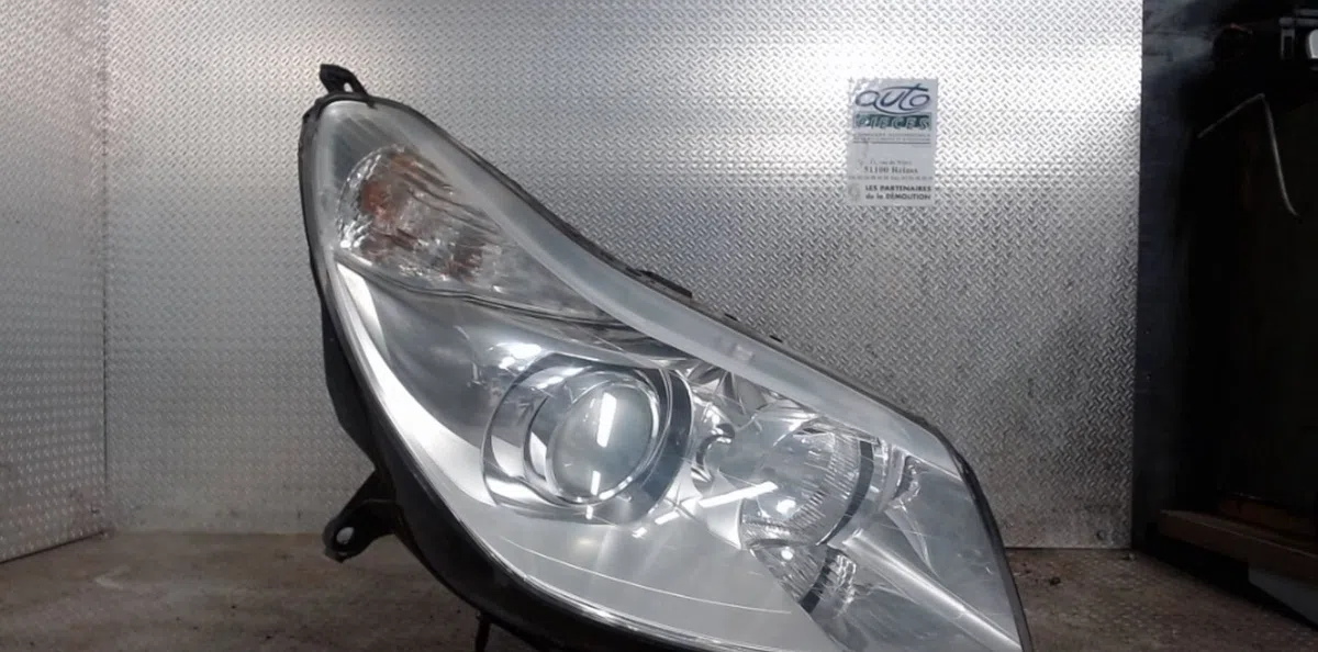 Phare droit CITROEN C5 1  C5 1 PHASE 2 occasion