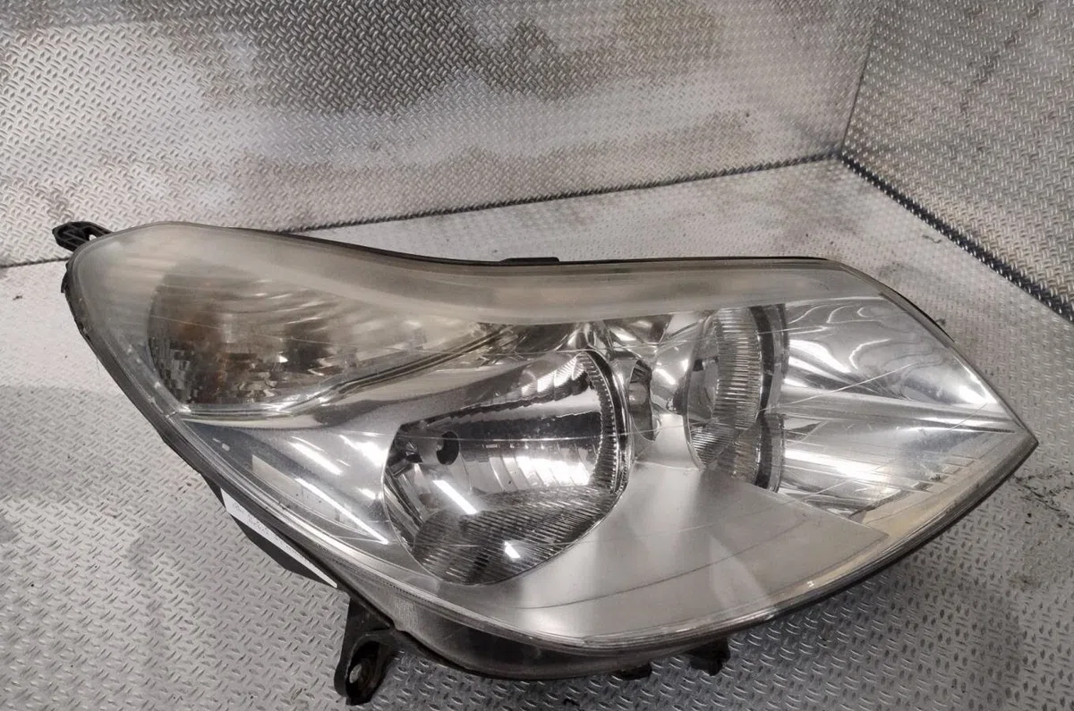 Phare droit CITROEN C5 1  C5 1 PHASE 2 occasion