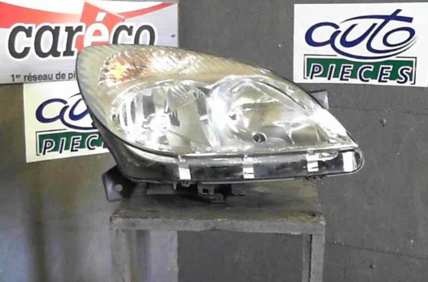 Phare droit Citroen C5 I (DC_) 2.2 hdi (dc4hxb, dc4hxe) (2001-2004) occasion