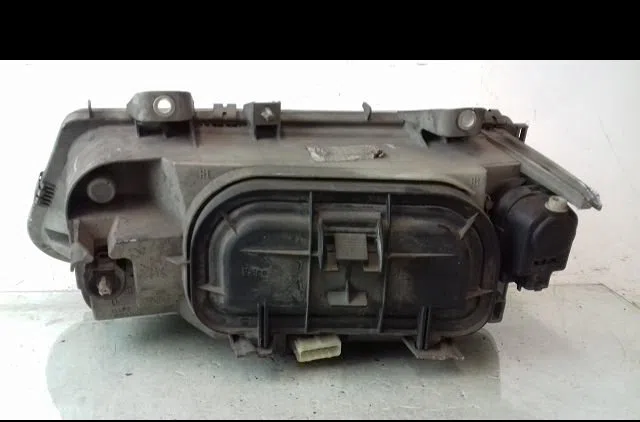 Phare droit Citroën EVASION Monospace (22, U6) 2.0 hdi 16v (1999-2002) 5 portes occasion