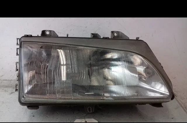 Phare droit Citroën EVASION Monospace (22, U6) 2.0 hdi 16v (1999-2002) 5 portes occasion