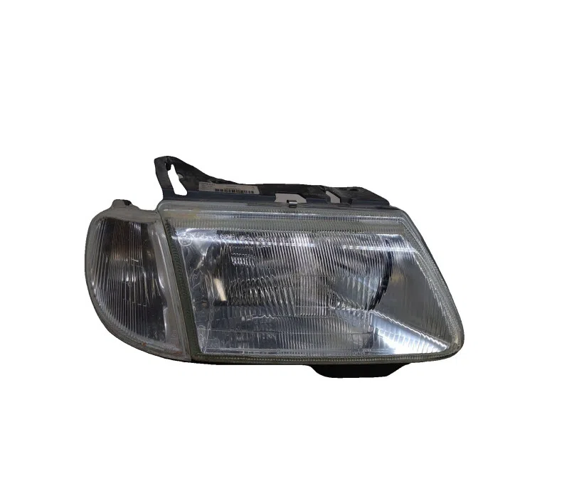 PHARE DROIT CITROEN SAXO 00006205N5