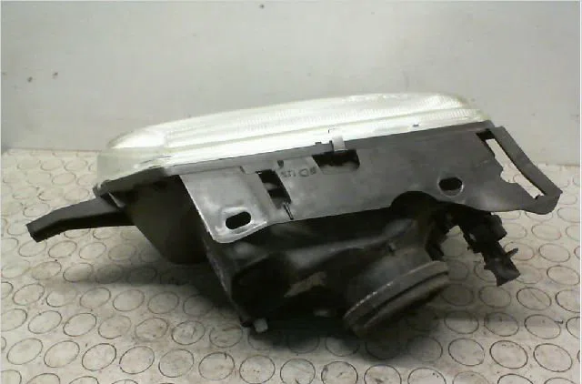 Phare droit Citroën SAXO (S0, S1) 1.0 x (1996-1998) occasion