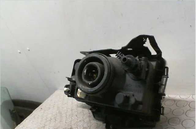 Phare droit Citroën SAXO (S0, S1) 1.0 x (1996-1998) occasion