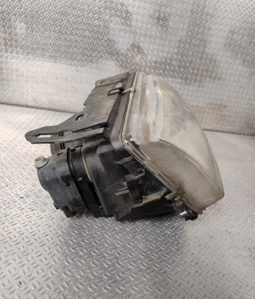 Phare droit CITROEN SAXO  SAXO PHASE 1 occasion