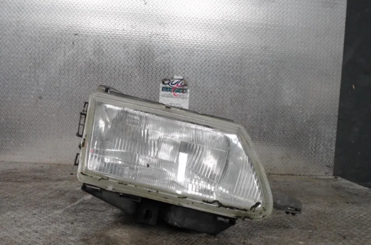 Phare droit CITROEN SAXO  SAXO PHASE 1 occasion