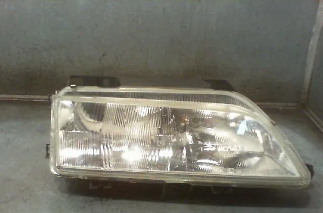 Phare droit CITROEN XANTIA 1999 occasion