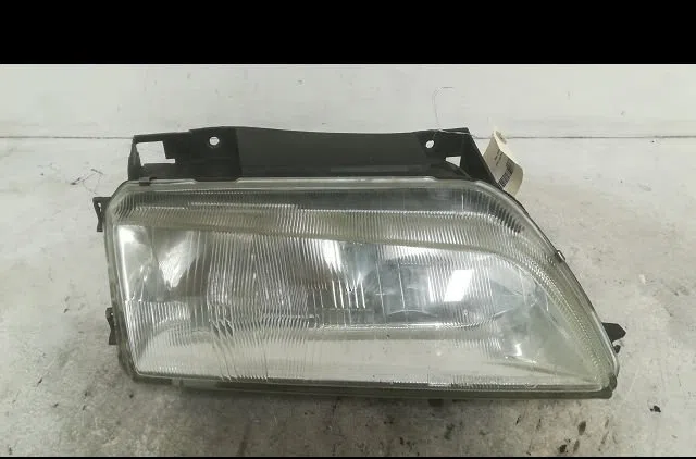 Phare droit Citroen XANTIA (X1_, X2_) 1.9 sd (1996-2003) occasion