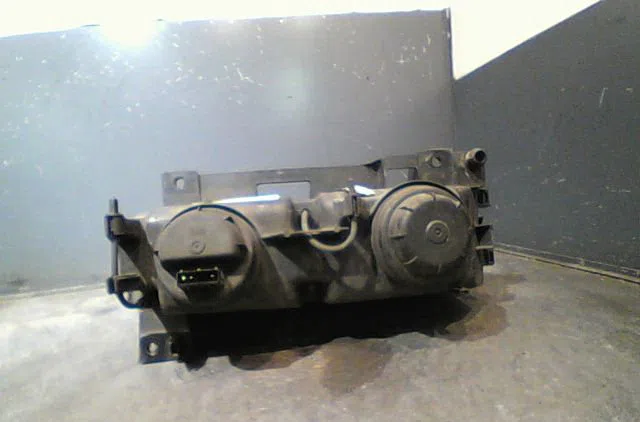 Phare droit CITROEN XM Phase 1 07-1989--06-1994 occasion